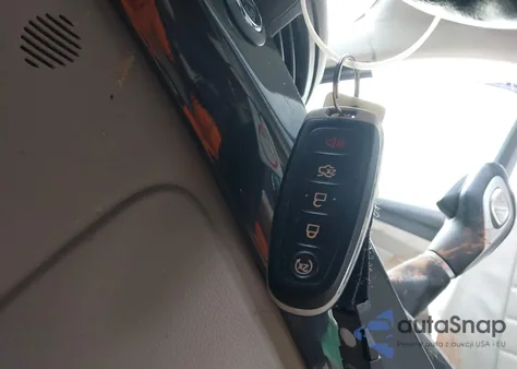 2014 Ford Escape Titanium z USA, uszkodzony, nr VIN 1FMCU0J98EUB68978